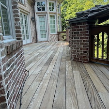 High-Quality-Deck-Staining-in-Cumming-Georgia 0